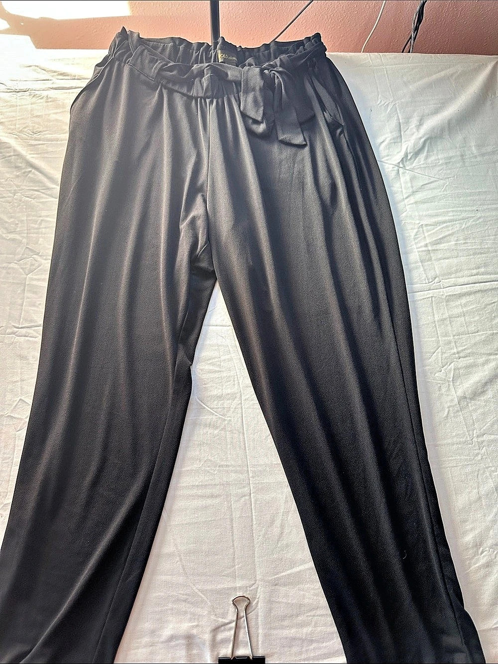 BOLD elements Women's Black Track Pants Size Large Like New